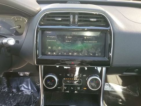 Used 2020 Jaguar XE S image 27