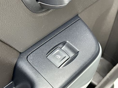 Used 2018 Chevrolet Silverado 1500 LT w/ All Star Edition image 31