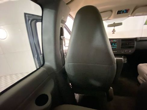 Used 2016 Chevrolet Express 3500 LT w/ LT Preferred Equipment Group RWD image 36