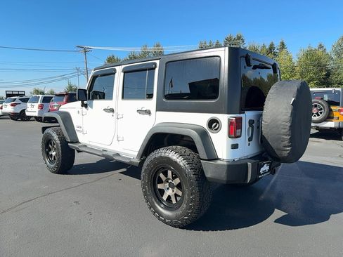Used 2015 Jeep Wrangler Unlimited Sport AWD/4WD image 8
