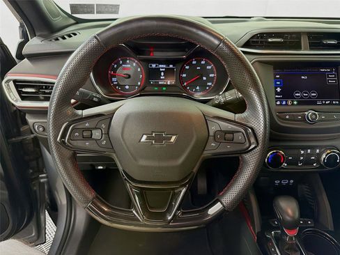 Used 2023 Chevrolet TrailBlazer RS image 12