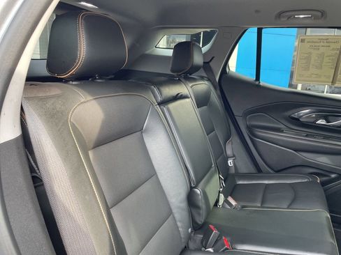 Used 2023 GMC Terrain AT4 image 33