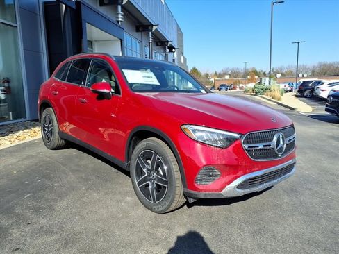 Used 2026 Mercedes-Benz GLC 300 4MATIC image 8