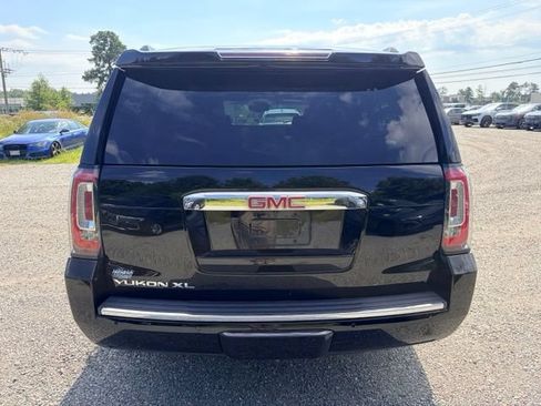 Used 2018 GMC Yukon XL Denali w/ Open Road Package AWD/4WD image 4