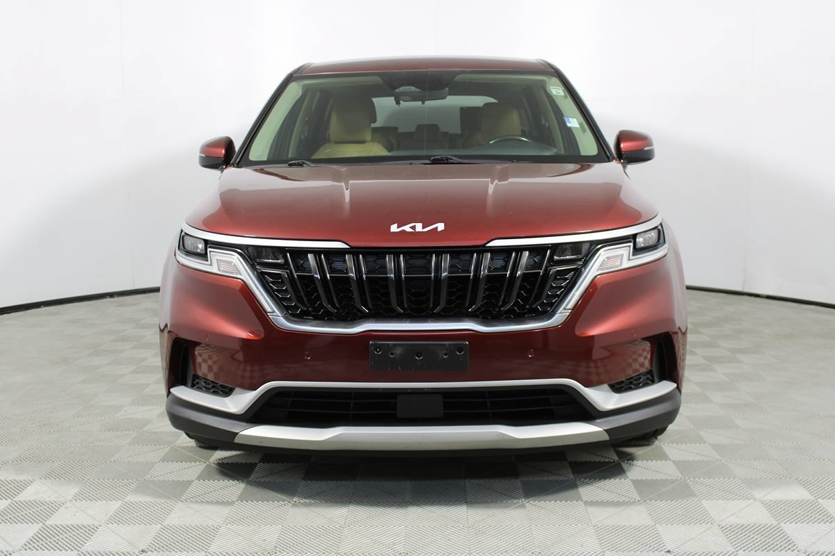 Used 2022 Kia Carnival EX FWD image 31