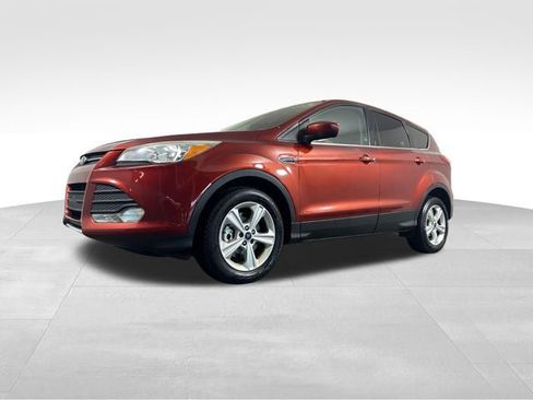 Used 2015 Ford Escape SE AWD/4WD image 2