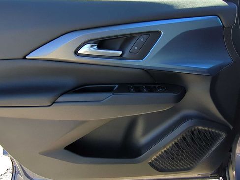 New 2026 Chevrolet Equinox EV LT AWD/4WD image 10