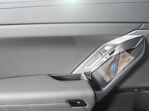 Certified 2023 BMW i7 xDrive60 image 13