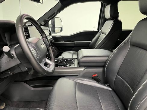 Used 2025 Ford F150 Lariat AWD/4WD image 21