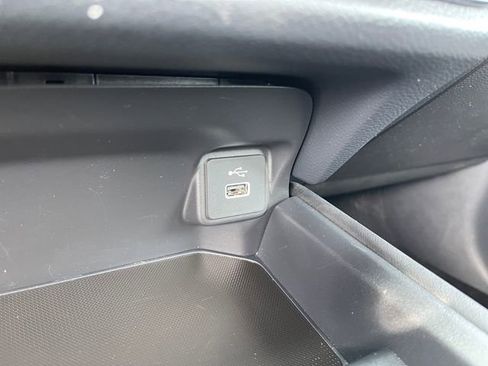 Certified 2025 Honda HR-V LX image 25