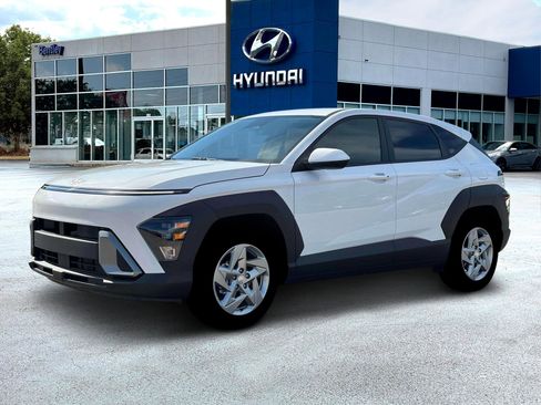 New 2026 Hyundai Kona SE FWD image 2