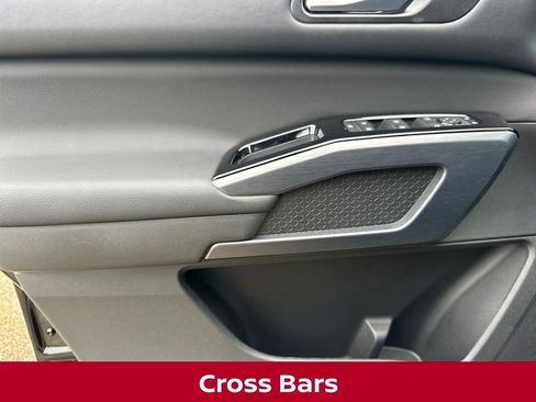 New 2025 Nissan Pathfinder SL image 15