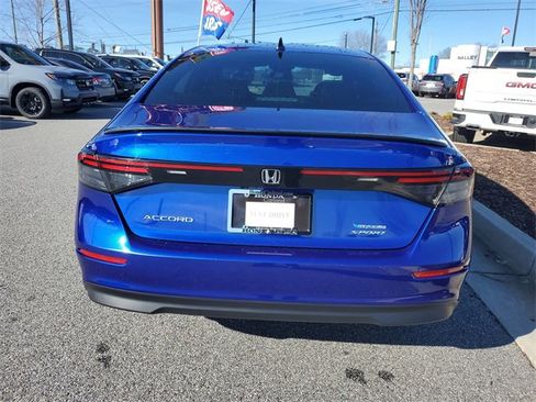 Used 2024 Honda Accord Sport image 5