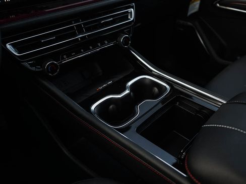 New 2026 Chevrolet Traverse Z71 w/ Enhanced Driving Package image 28