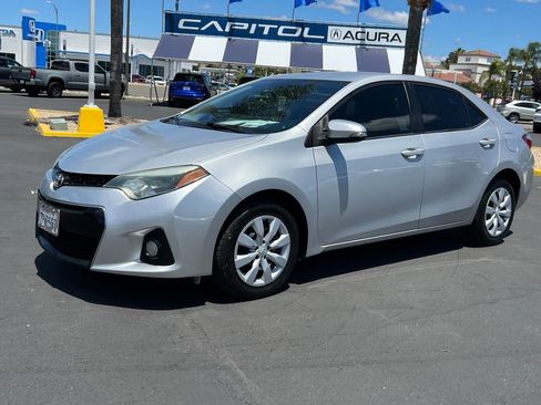 Used 2016 Toyota Corolla S FWD image 4
