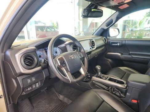 Certified 2020 Toyota Tacoma Limited AWD/4WD image 15