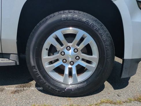 Used 2015 Chevrolet Suburban LT AWD/4WD image 12