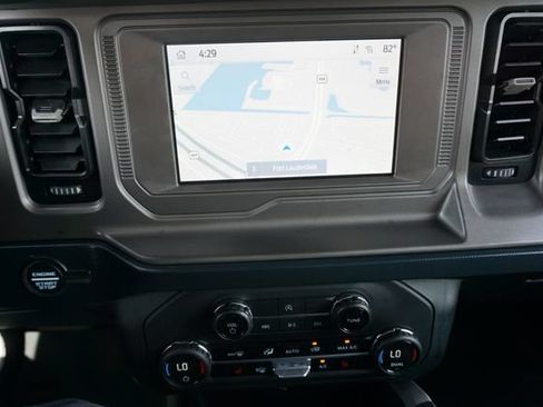 Certified 2023 Ford Bronco Outer Banks AWD/4WD image 4