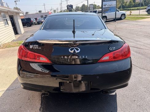 Used 2011 INFINITI G37 Convertible w/ Premium Pkg RWD image 7