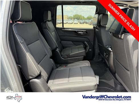 New 2026 Chevrolet Suburban Premier RWD image 28