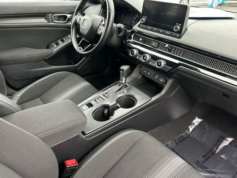 Used 2022 Honda Civic Sport image 16