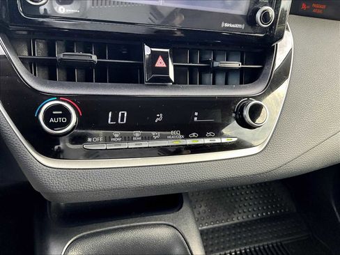 Used 2022 Toyota Corolla LE image 26