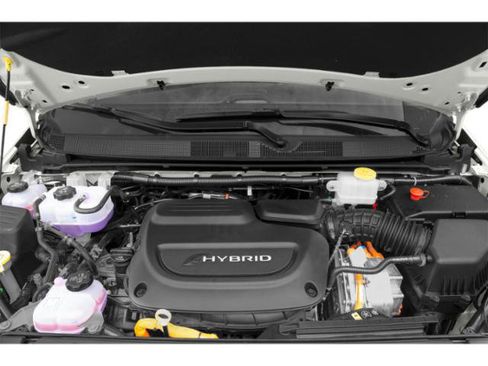 Used 2022 Chrysler Pacifica Limited w/ Uconnect Theater Family Group FWD image 15