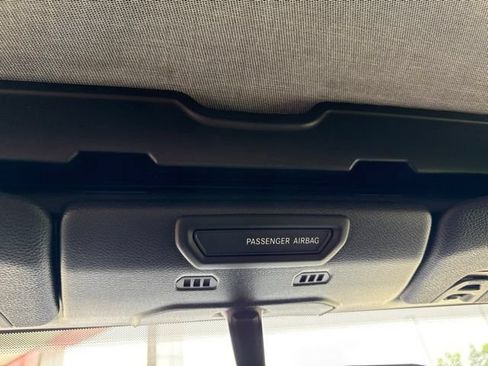 Used 2018 Jeep Wrangler Sport AWD/4WD image 24