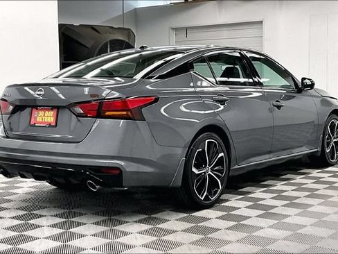 New 2026 Nissan Altima 2.5 SR FWD image 17