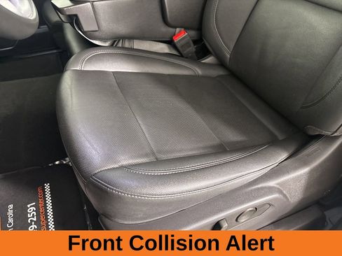 Used 2025 GMC Sierra 1500 SLT image 13