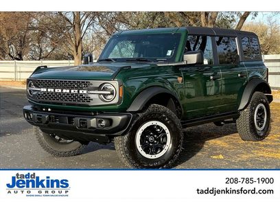 New 2025 Ford Bronco Badlands w/ Sasquatch Package