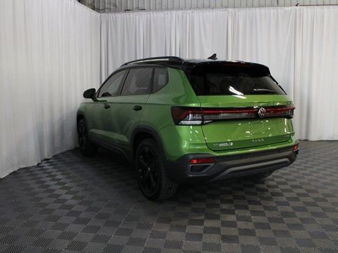 New 2025 Volkswagen Taos SE AWD/4WD image 26