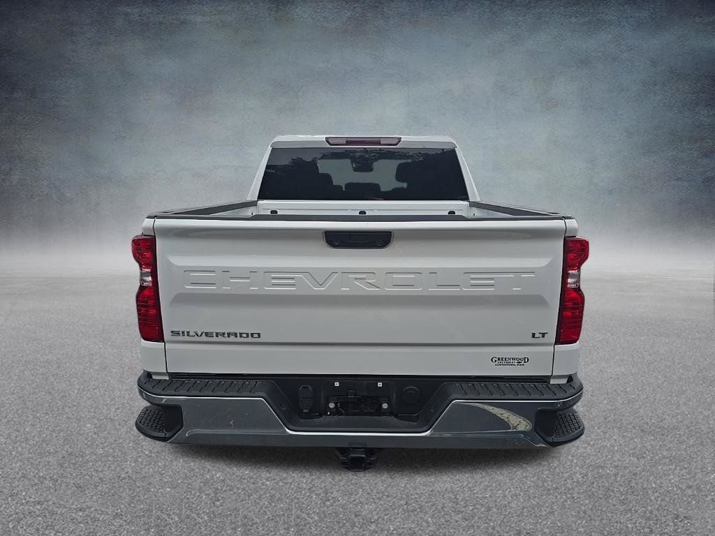 Used 2024 Chevrolet Silverado 1500 LT AWD/4WD image 8