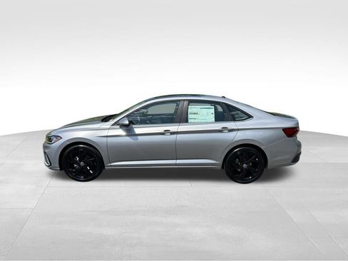 New 2026 Volkswagen Jetta SE FWD image 4