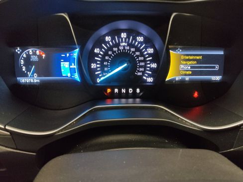 Used 2015 Ford Fusion SE image 23