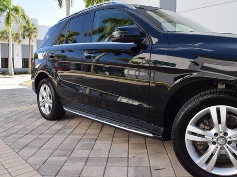 Used 2015 Mercedes-Benz ML 250 BlueTEC 4MATIC image 16