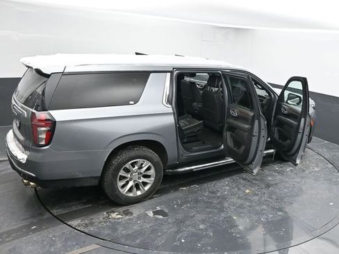 Used 2023 Chevrolet Suburban Premier image 71