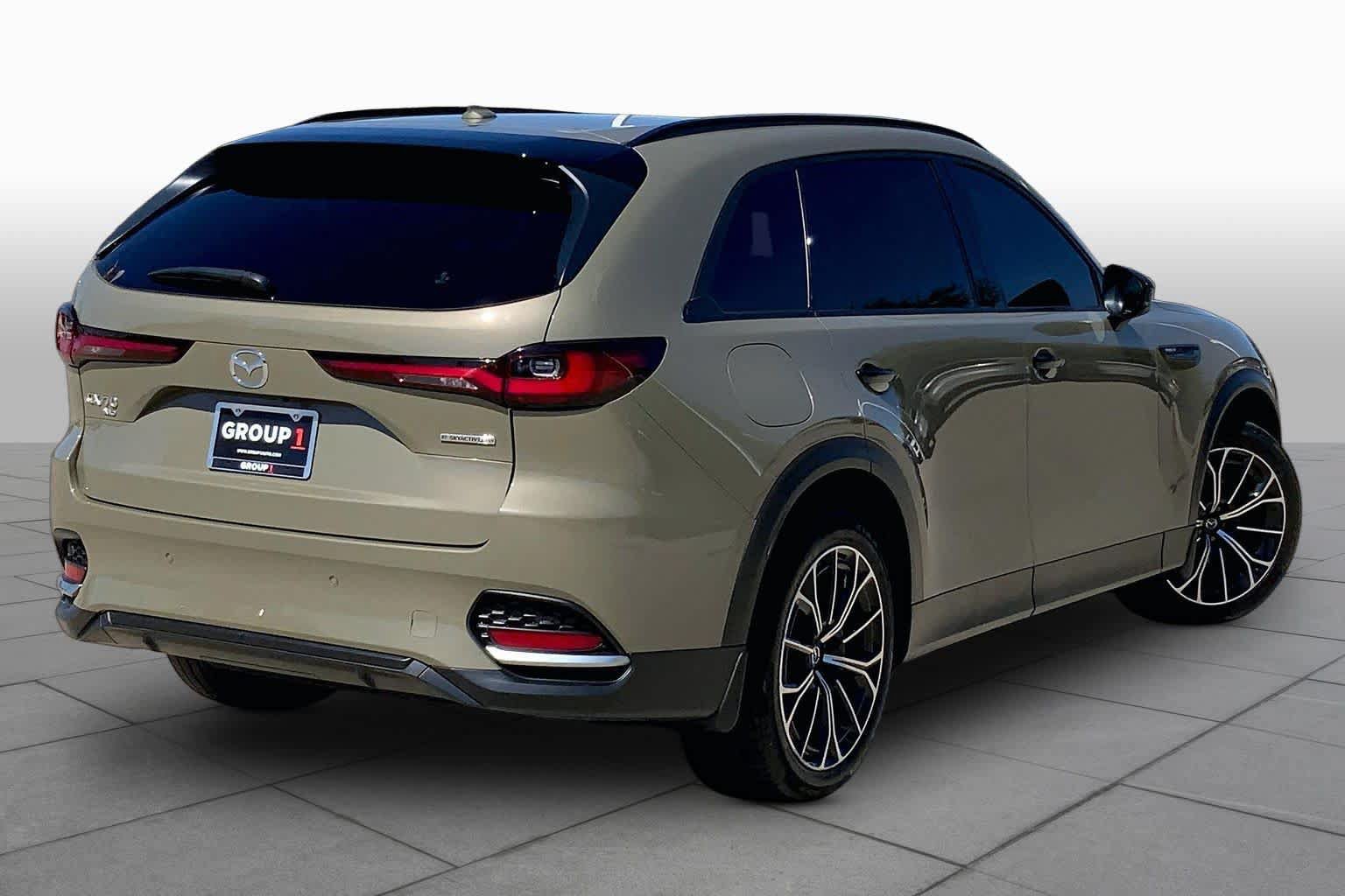 Used 2025 MAZDA CX-70 Plug-In Hybrid w/ Premium Pkg AWD/4WD image 12