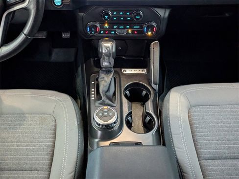 Used 2022 Ford Bronco Outer Banks image 19