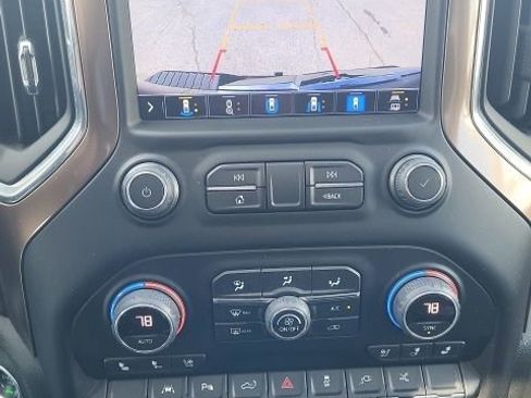 Used 2022 Chevrolet Silverado 1500 High Country w/ Technology Package AWD/4WD image 5