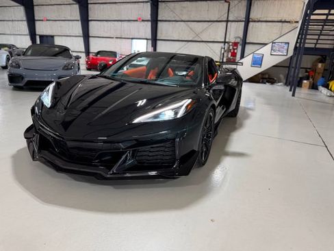 Used 2025 Chevrolet Corvette Z06 w/ Z07 Performance Package RWD image 79