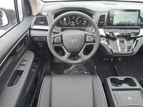 New 2026 Honda Odyssey Touring image 30