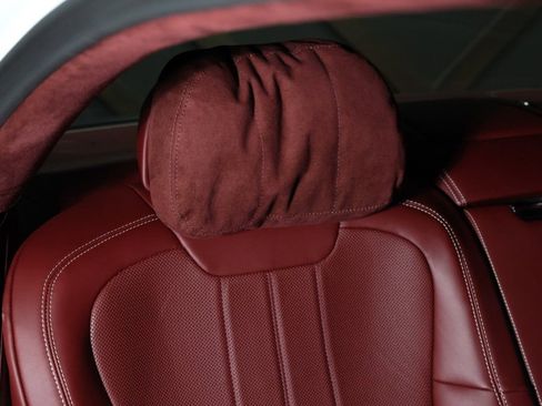 Used 2020 Bentley Flying Spur W12 image 26