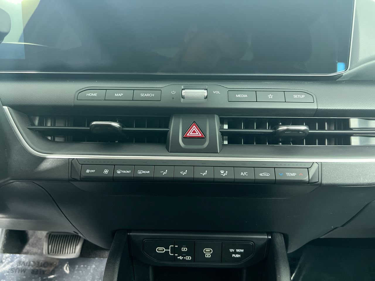 New 2026 Kia K4 FWD image 22