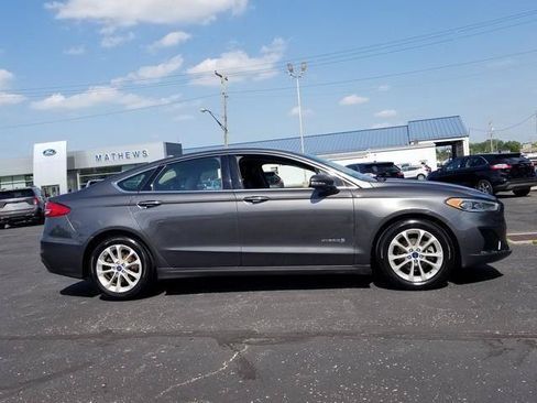 Used 2019 Ford Fusion SEL FWD image 4