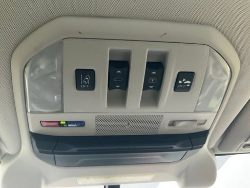 Used 2019 Subaru Ascent Limited w/ Popular Package #2A AWD/4WD image 22