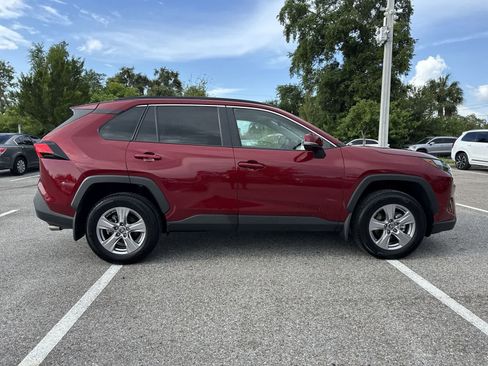 Used 2025 Toyota RAV4 XLE w/ Convenience Package FWD image 7