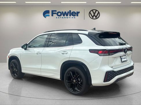 New 2026 Volkswagen Tiguan SE R-Line AWD/4WD image 5