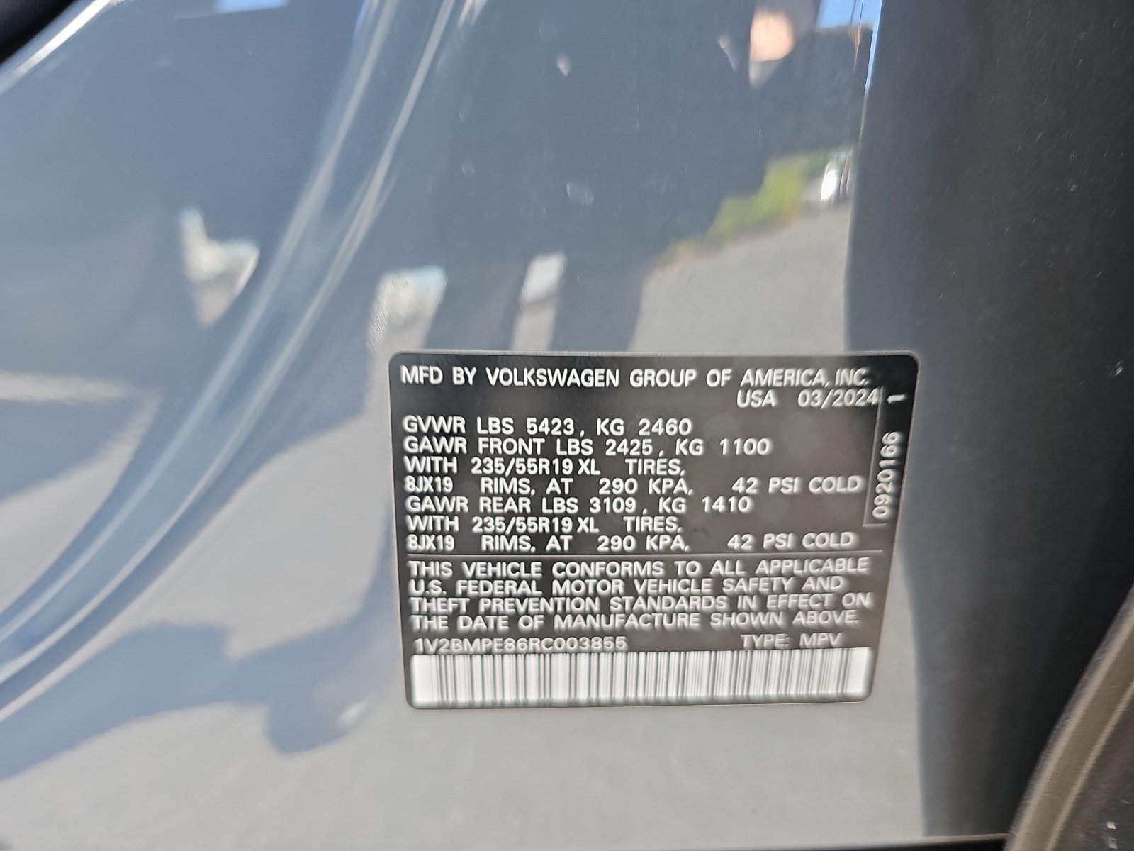 Used 2024 Volkswagen ID.4 2WD image 9