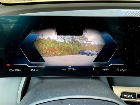 Used 2026 BMW iX xDrive45 image 27